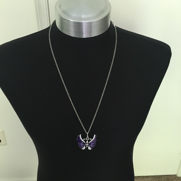 Purple enamel butterfly pendant with crystals - Picture 3 of 7